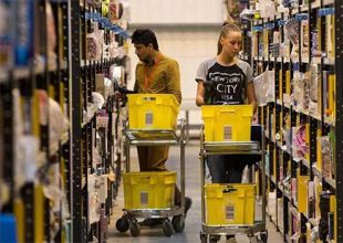 不容錯過！AGV實現(xiàn)“貨到人”智能倉儲作業(yè)